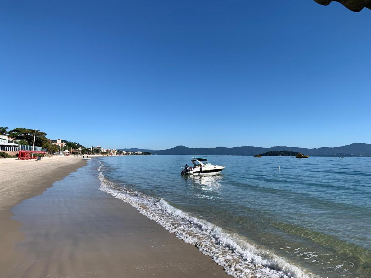 Lindo Apto, 50Metros Do Mar, Ideal Para Familias フロリアノポリス エクステリア 写真