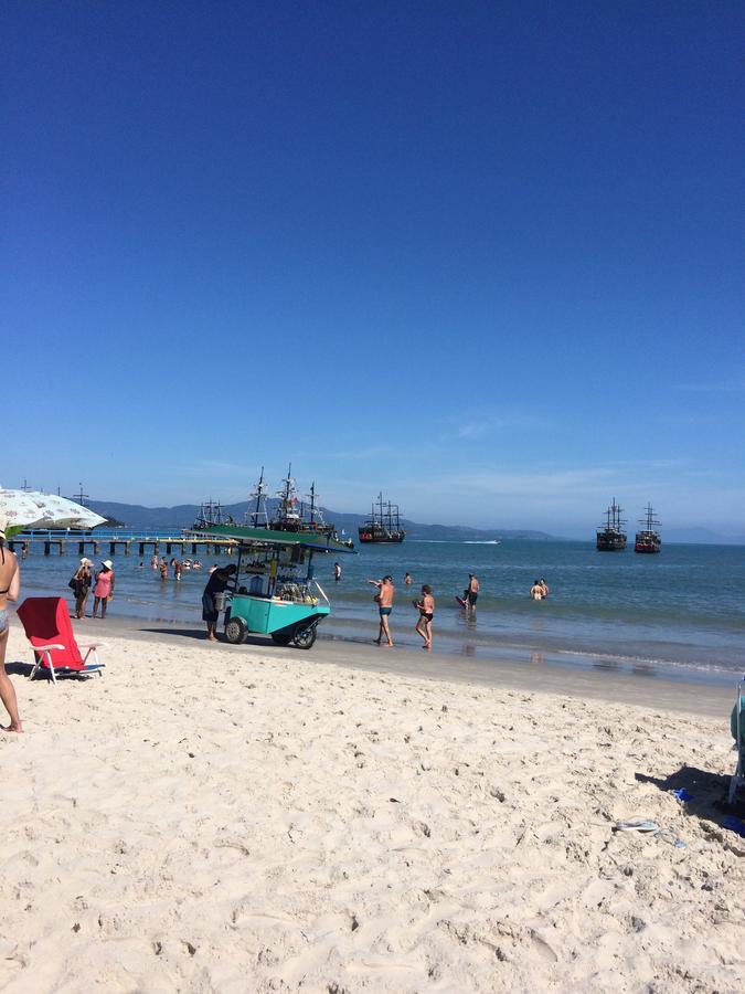 Lindo Apto, 50Metros Do Mar, Ideal Para Familias フロリアノポリス エクステリア 写真